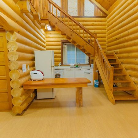 Jungmun Log Pension & Resort Согвипхо Экстерьер фото
