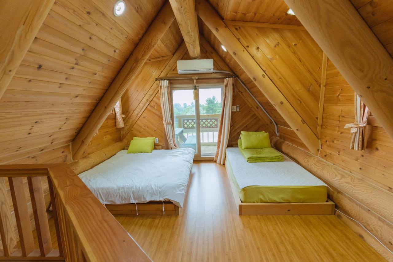 Jungmun Log Pension & Resort Согвипхо Экстерьер фото