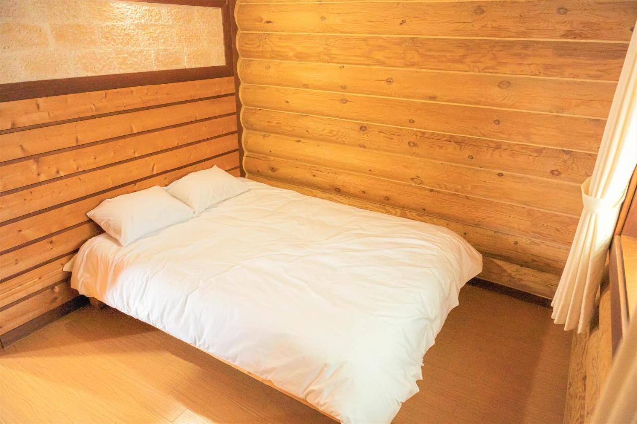 Jungmun Log Pension & Resort Согвипхо Экстерьер фото