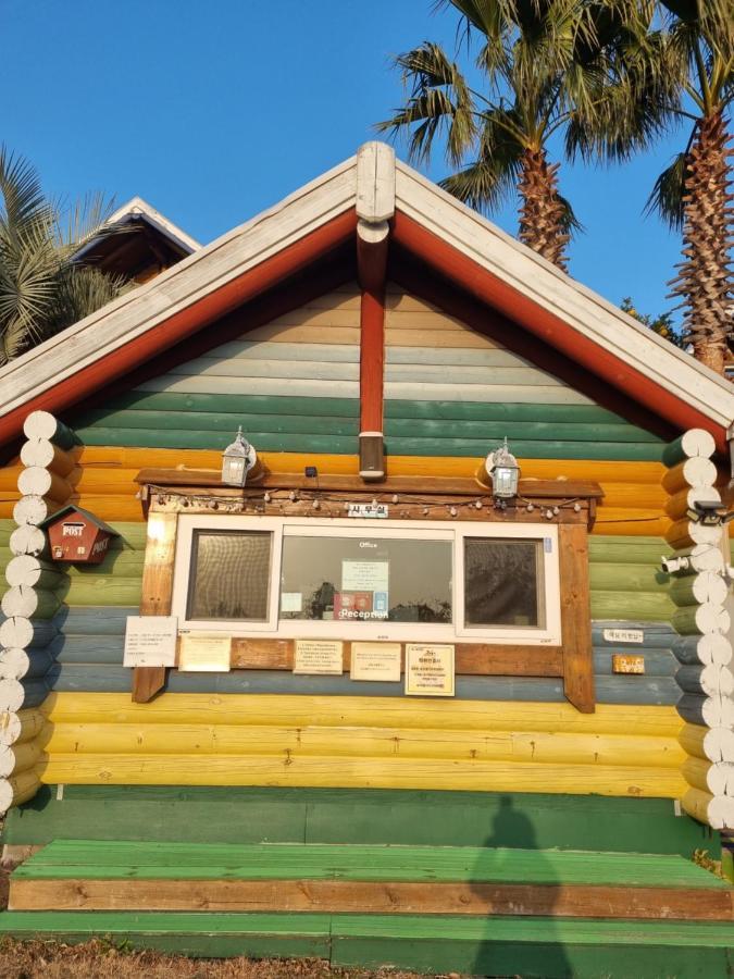 Jungmun Log Pension & Resort Согвипхо Экстерьер фото