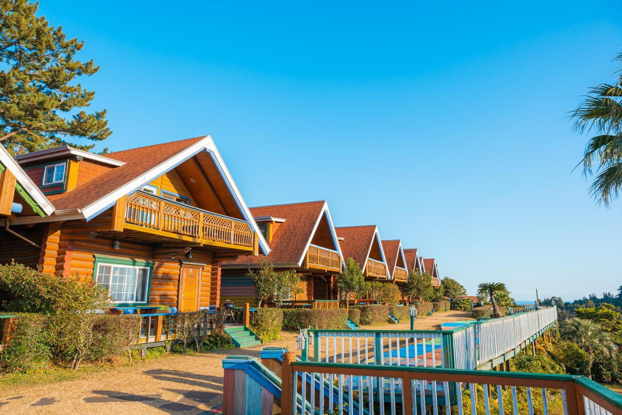 Jungmun Log Pension & Resort Согвипхо Экстерьер фото