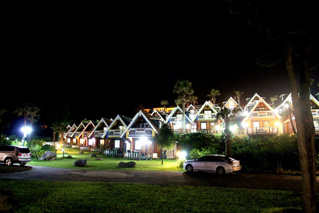 Jungmun Log Pension & Resort Согвипхо Экстерьер фото