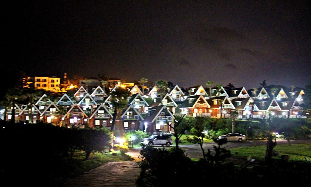 Jungmun Log Pension & Resort Согвипхо Экстерьер фото