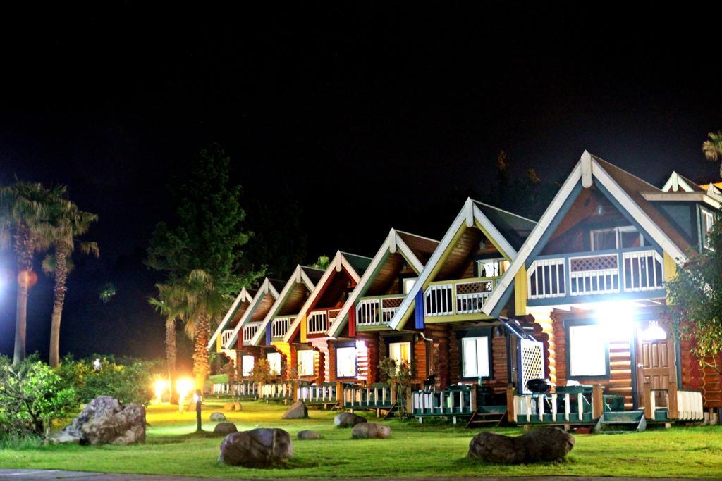 Jungmun Log Pension & Resort Согвипхо Экстерьер фото