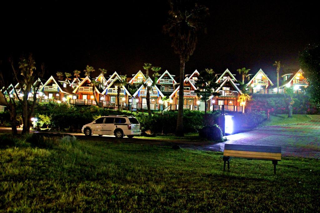 Jungmun Log Pension & Resort Согвипхо Экстерьер фото