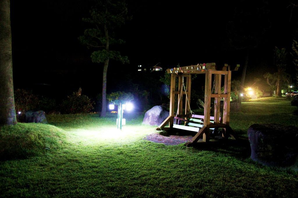 Jungmun Log Pension & Resort Согвипхо Экстерьер фото