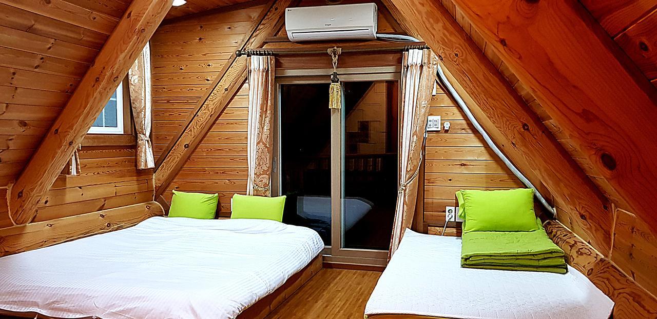 Jungmun Log Pension & Resort Согвипхо Экстерьер фото