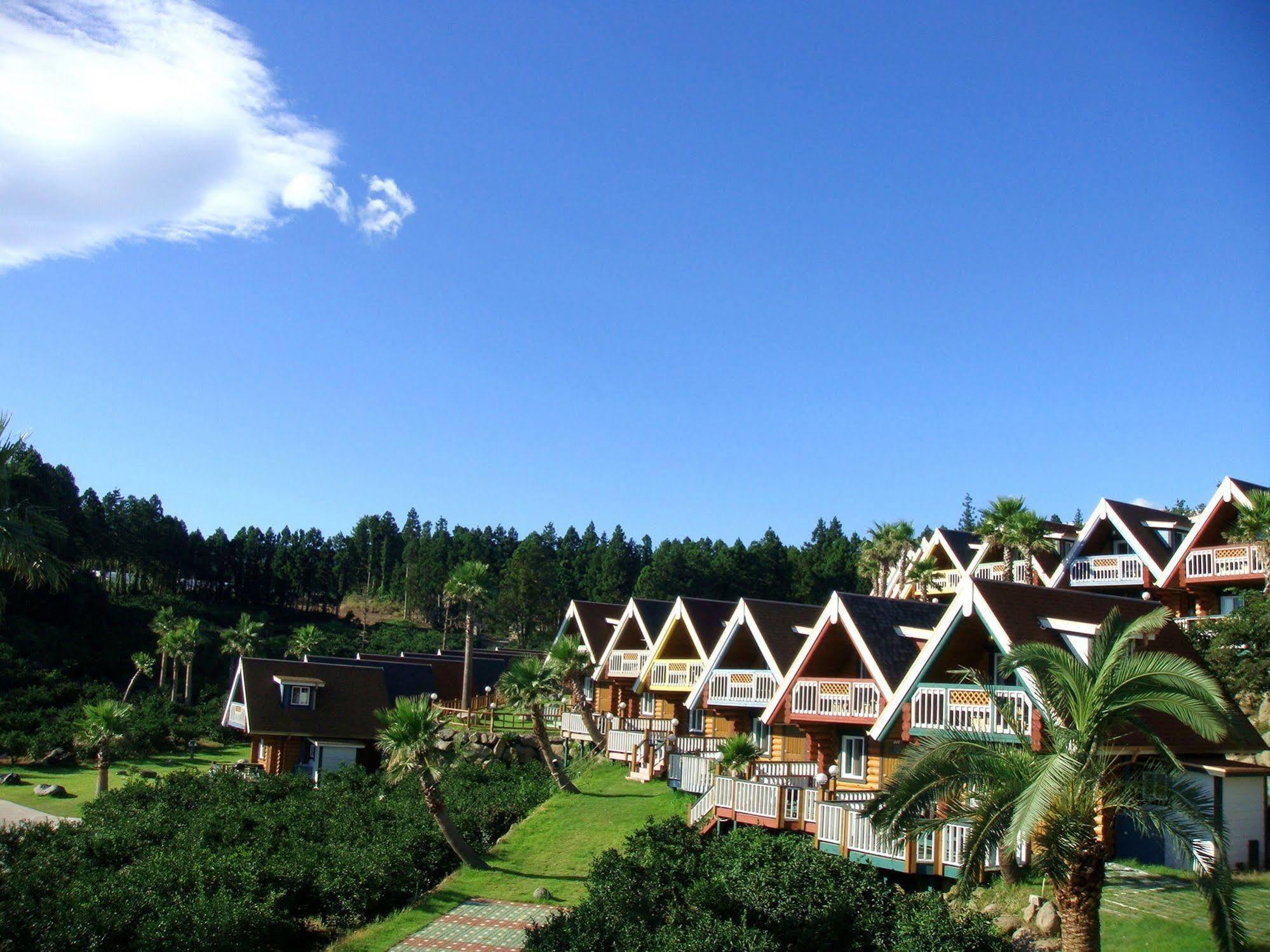 Jungmun Log Pension & Resort Согвипхо Экстерьер фото