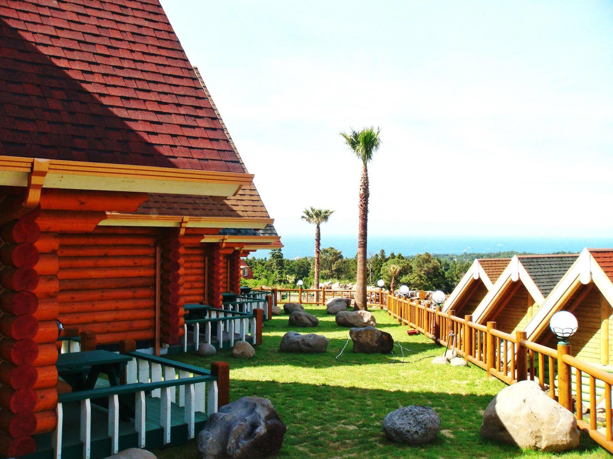 Jungmun Log Pension & Resort Согвипхо Экстерьер фото